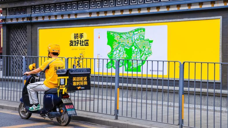 美团将为全职及稳定兼职骑手缴纳社保